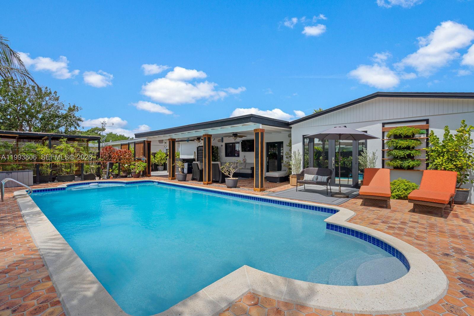 WHISPERING PINES EST SEC - Residential