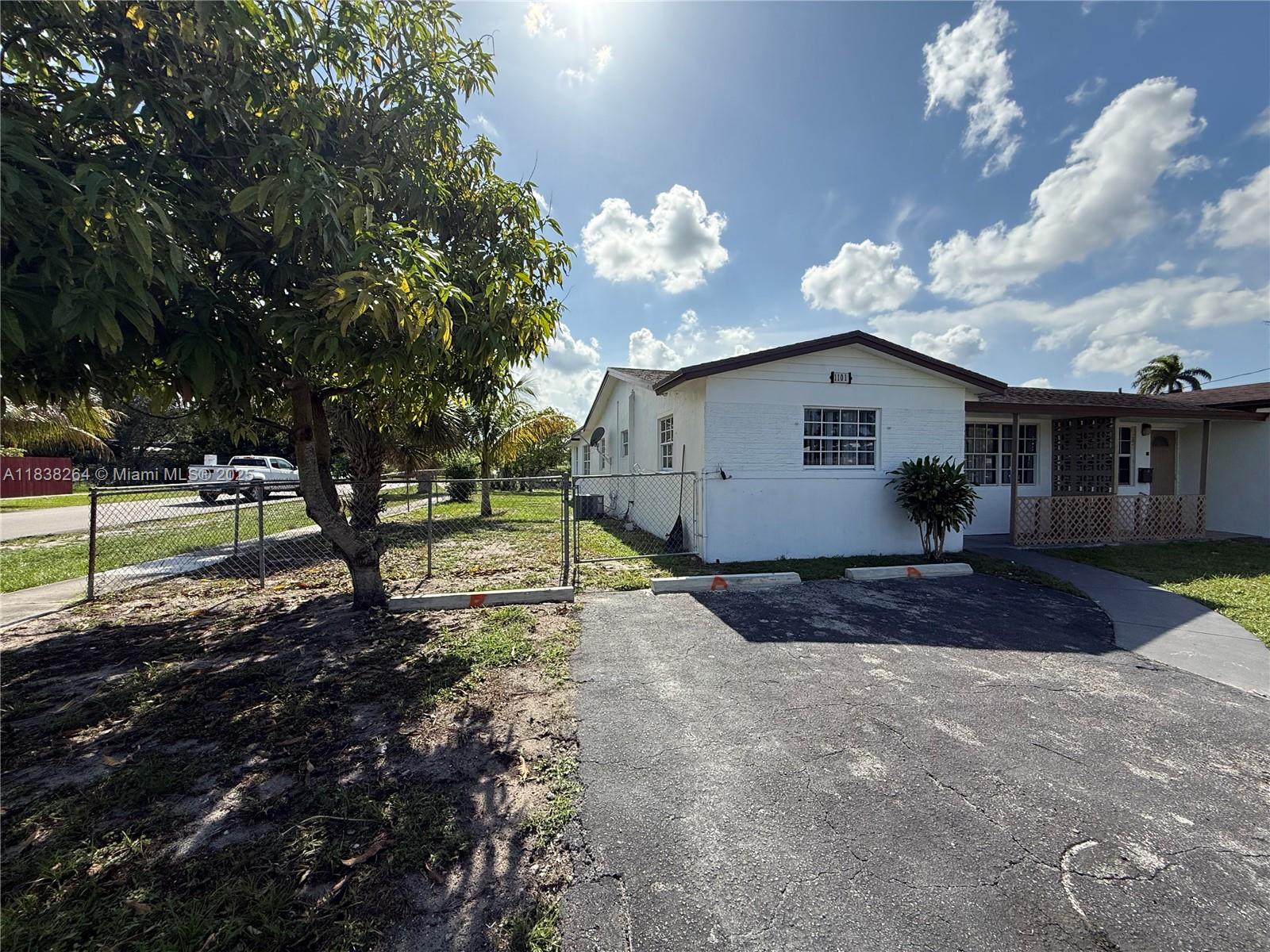1101 NW 55th Ave A