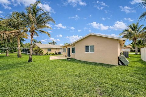 Tiny photo for 8102 NW 96th Ter, Tamarac, FL 33321 (MLS # A12004622)