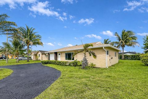 Tiny photo for 8102 NW 96th Ter, Tamarac, FL 33321 (MLS # A12004622)