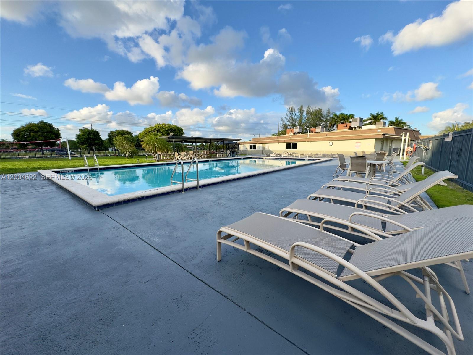 WESTWOOD COMMUNITY 5 - Residential