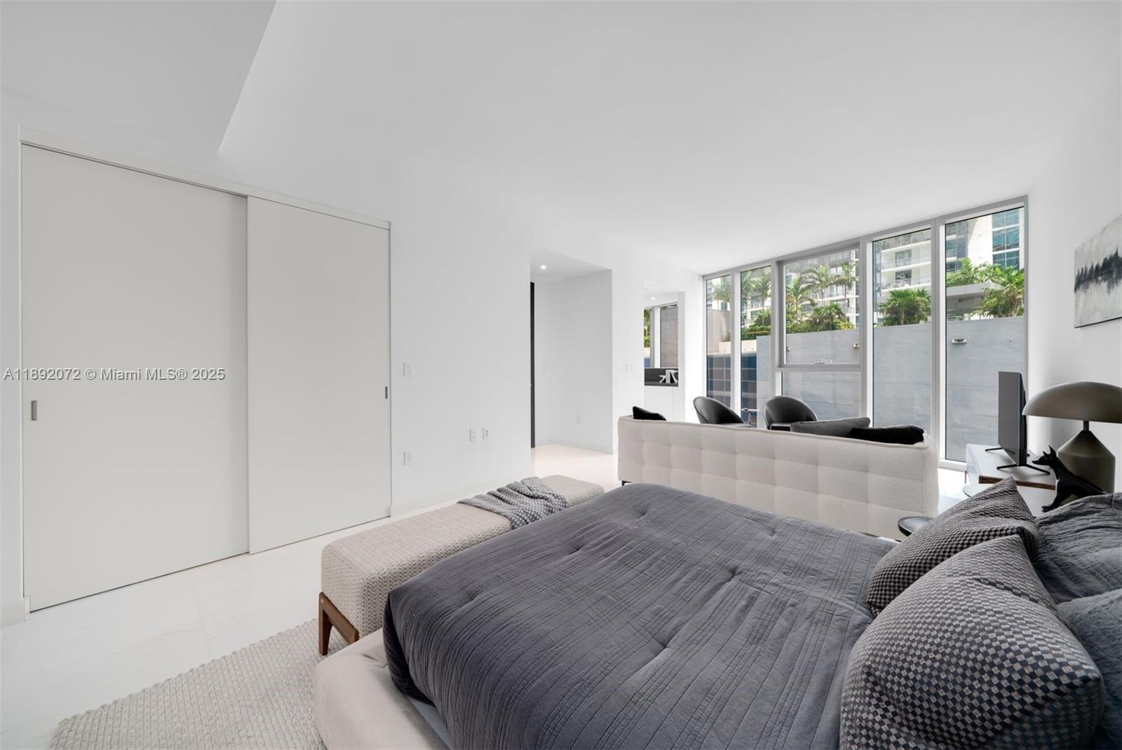 ASTON MARTIN RESIDENCES - Residential