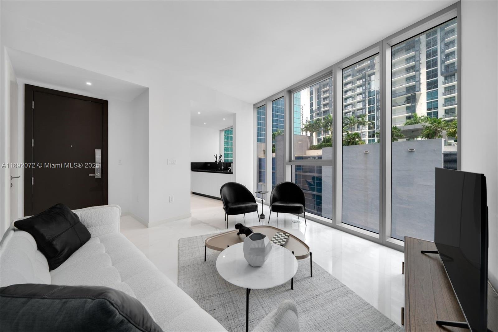 ASTON MARTIN RESIDENCES - Residential
