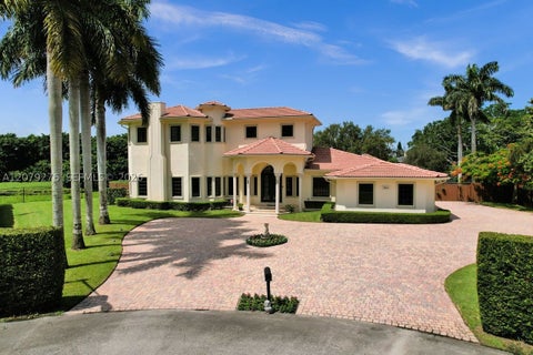 Photo of 3311 SW 118th Ter, Davie, FL 33330 (MLS # A12079276)