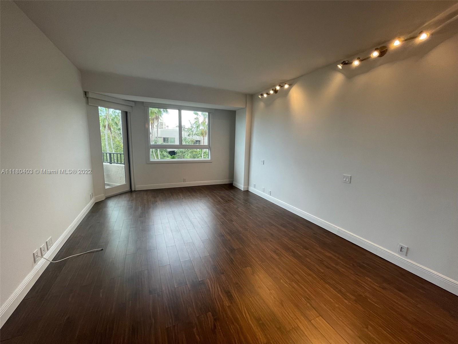 Key Biscayne, Florida 33149, United States, 2 Bedrooms Bedrooms, ,2 BathroomsBathrooms,Residential,Active,75031