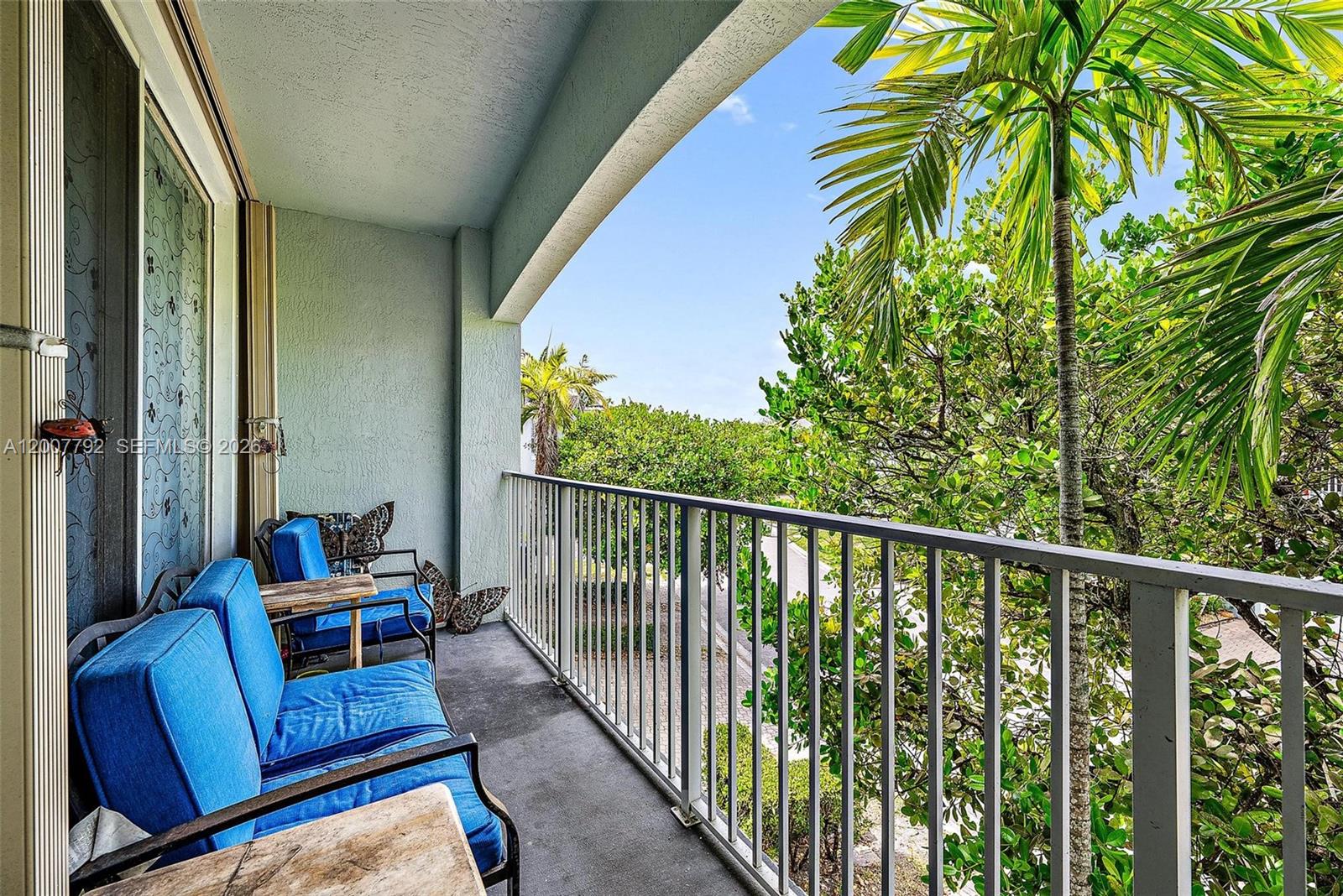 THOUSAND OAKS - Residential