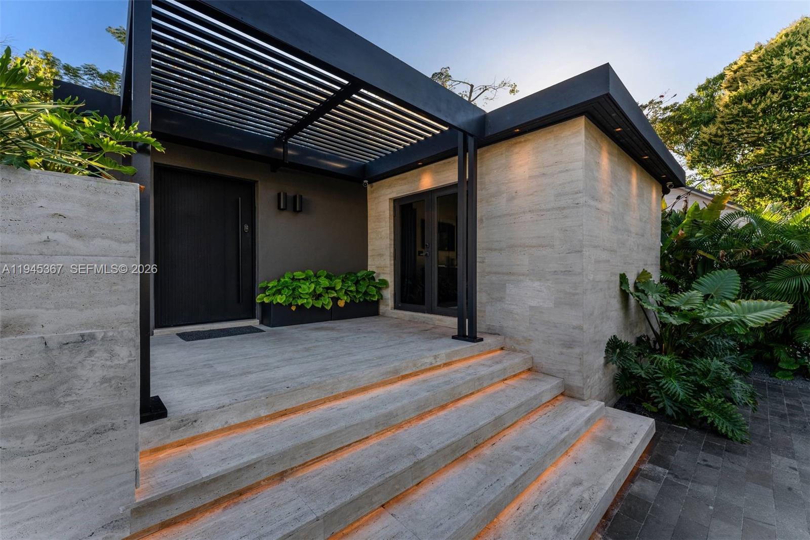 FROW HOMESTEAD - Residential