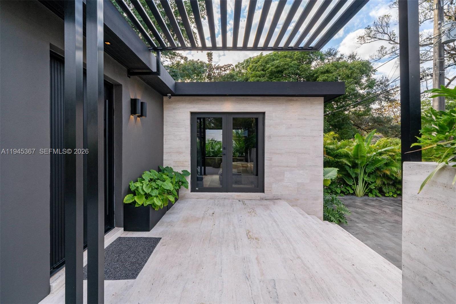 FROW HOMESTEAD - Residential