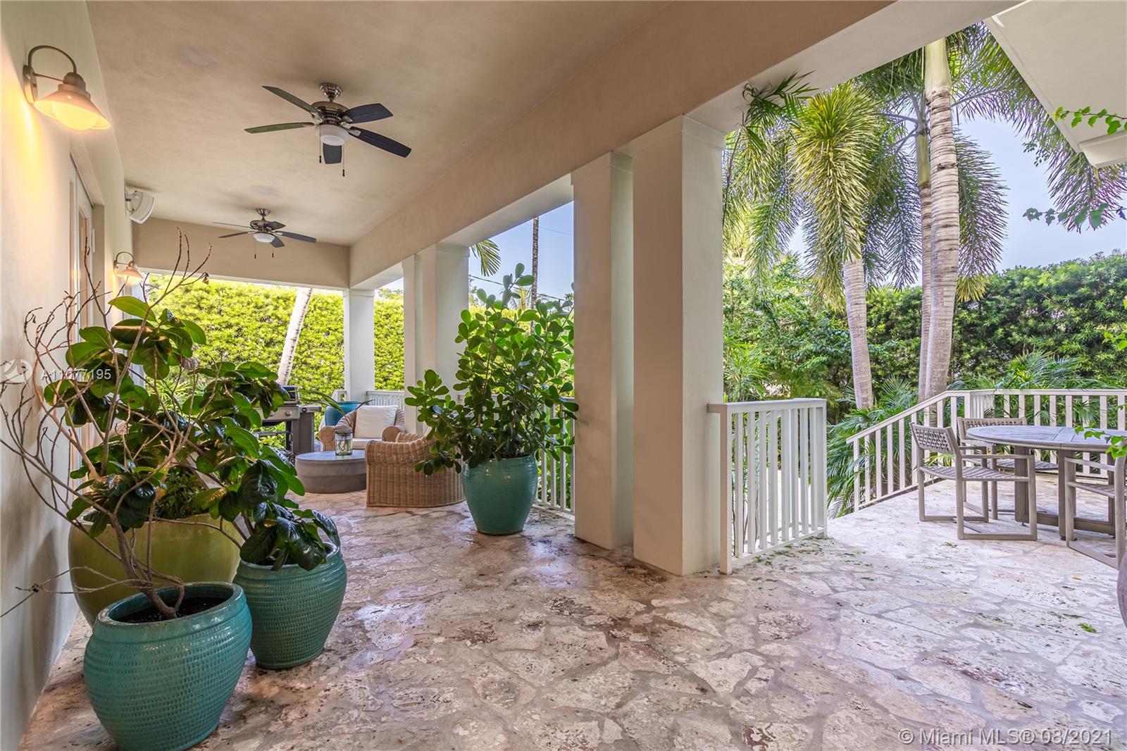 TROPICAL ISLE HOMES SUB 4 - Residential