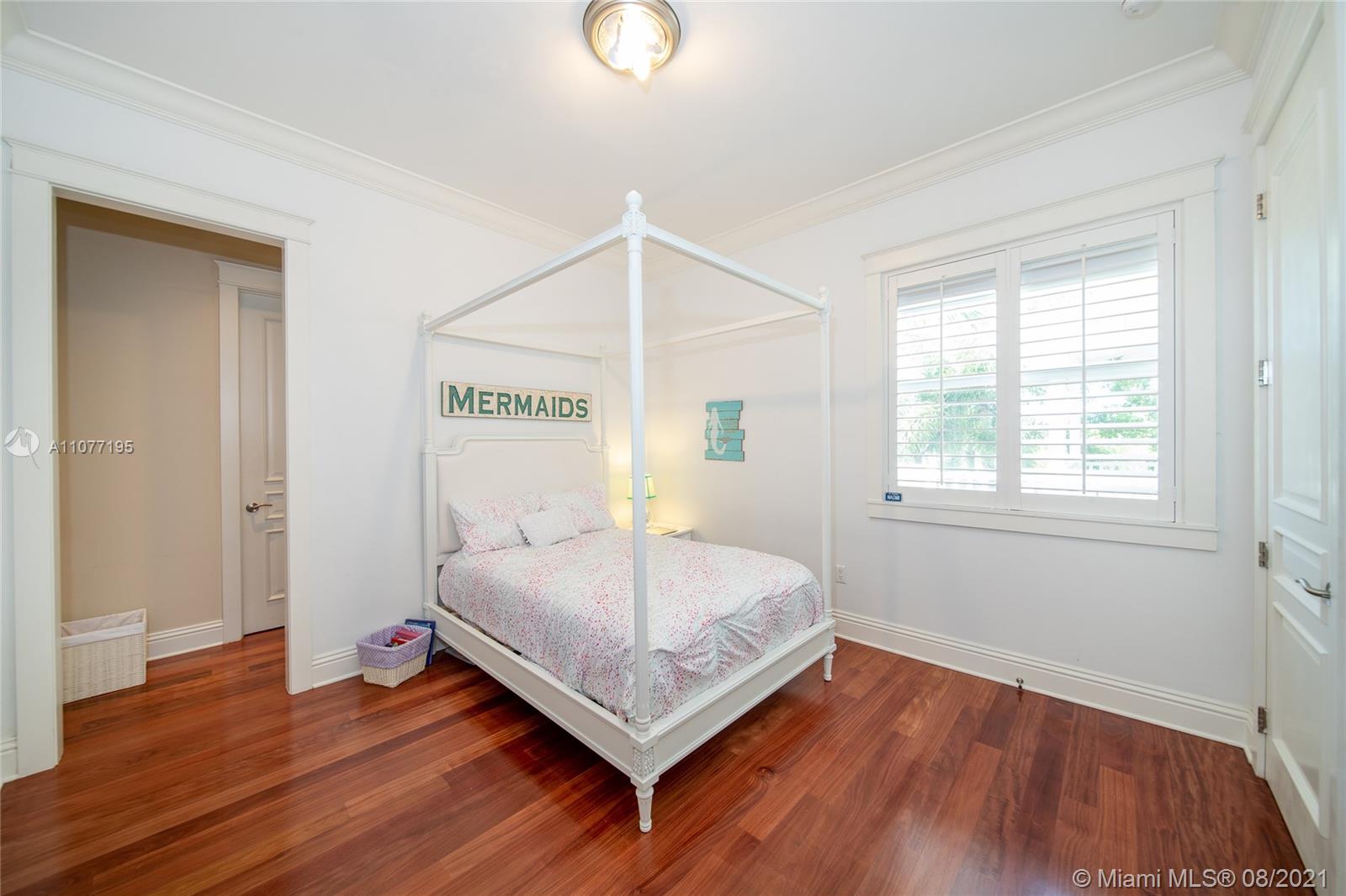 TROPICAL ISLE HOMES SUB 4 - Residential