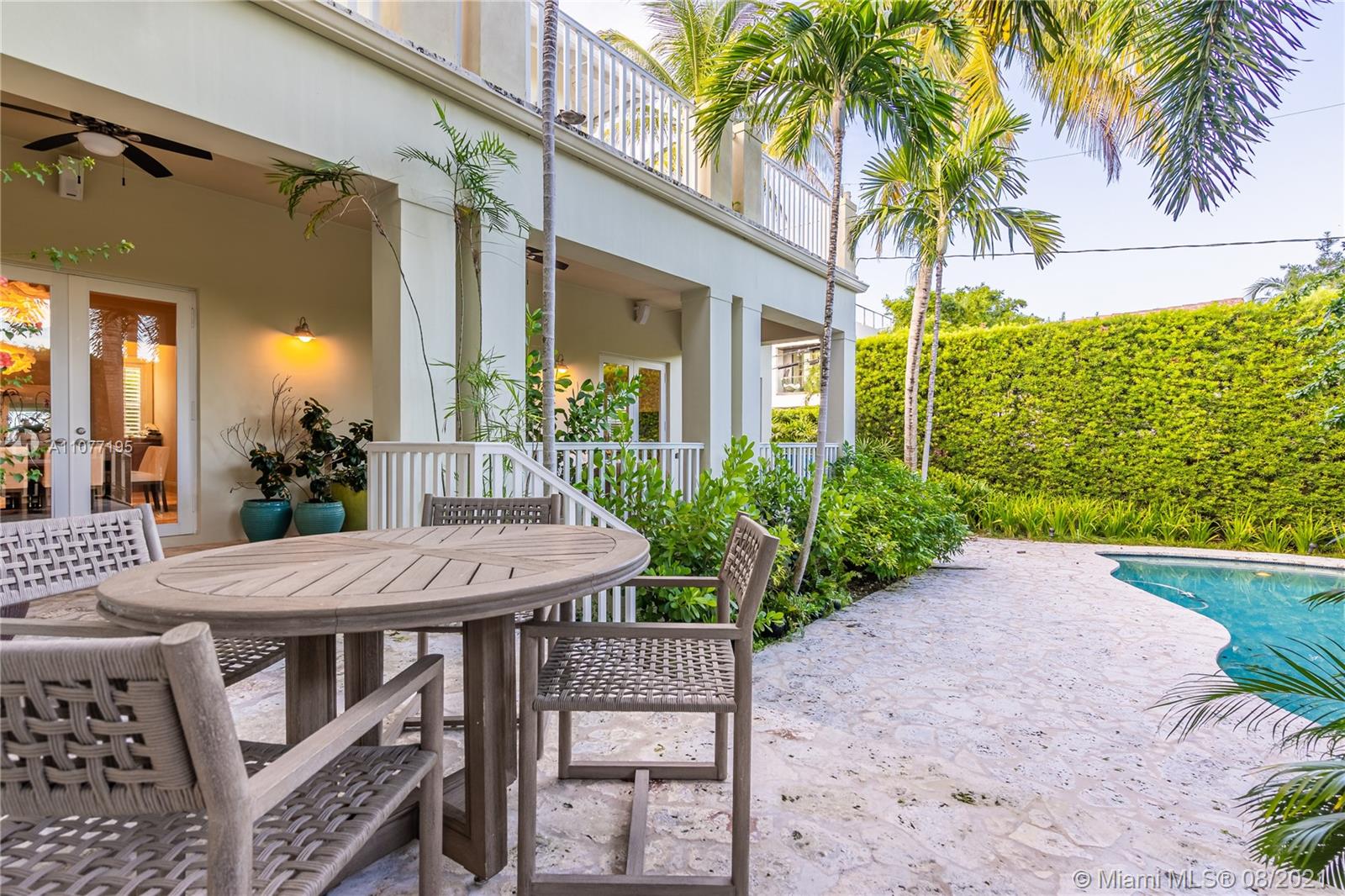 TROPICAL ISLE HOMES SUB 4 - Residential