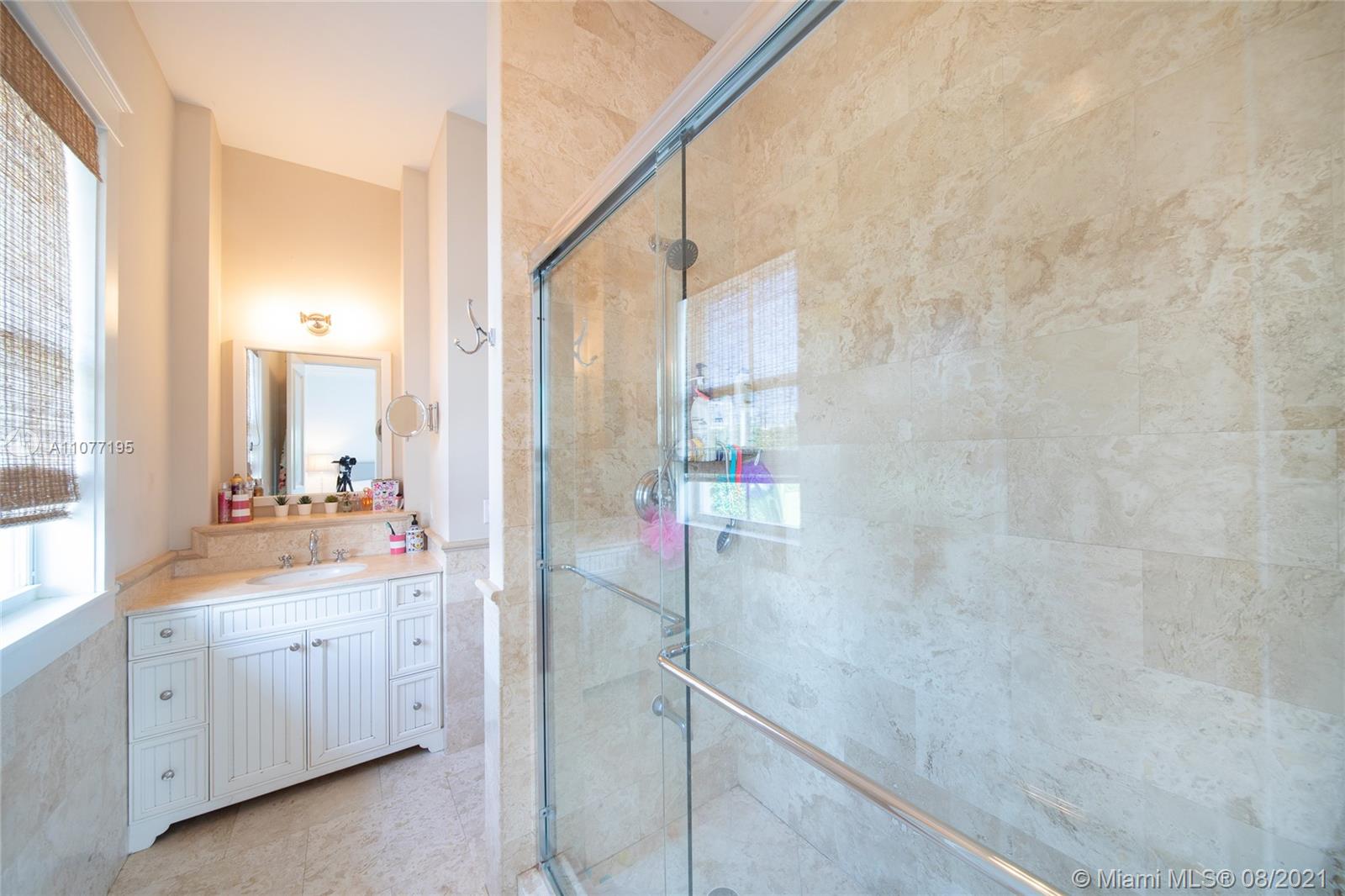 TROPICAL ISLE HOMES SUB 4 - Residential