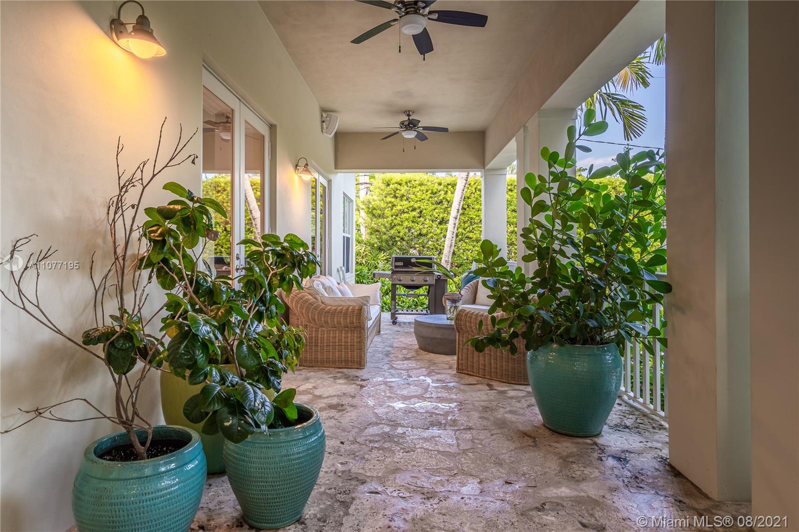 TROPICAL ISLE HOMES SUB 4 - Residential