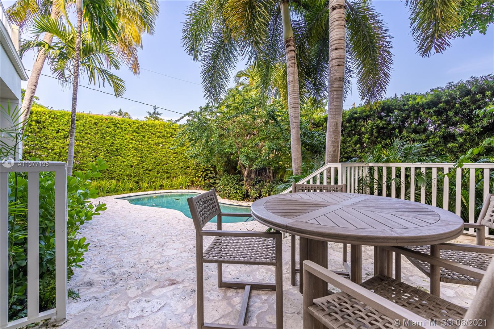 TROPICAL ISLE HOMES SUB 4 - Residential