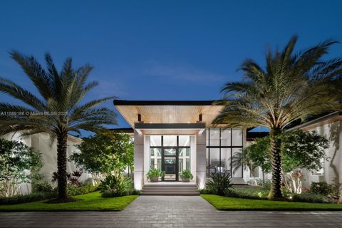 A home in Pinecrest