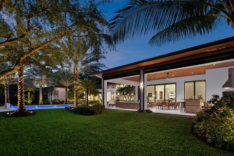 A home in Pinecrest