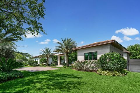 A home in Pinecrest