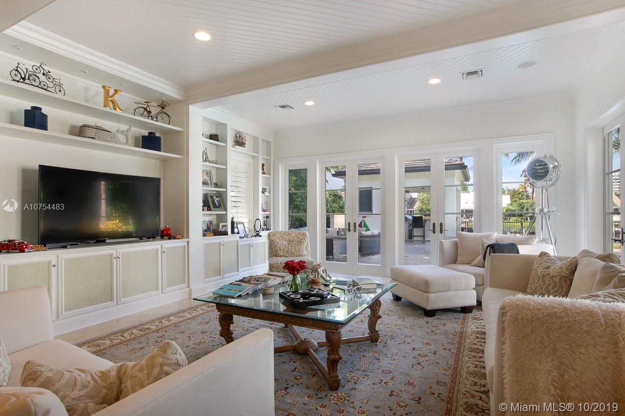 Admirals Cove - Residential