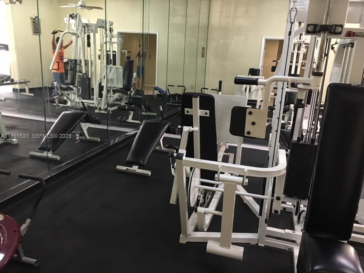 MARINA OAKS CONDO - Residential Lease