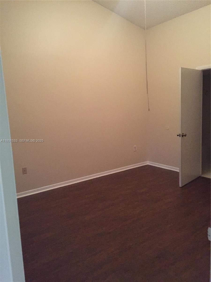 MARINA OAKS CONDO - Residential Lease