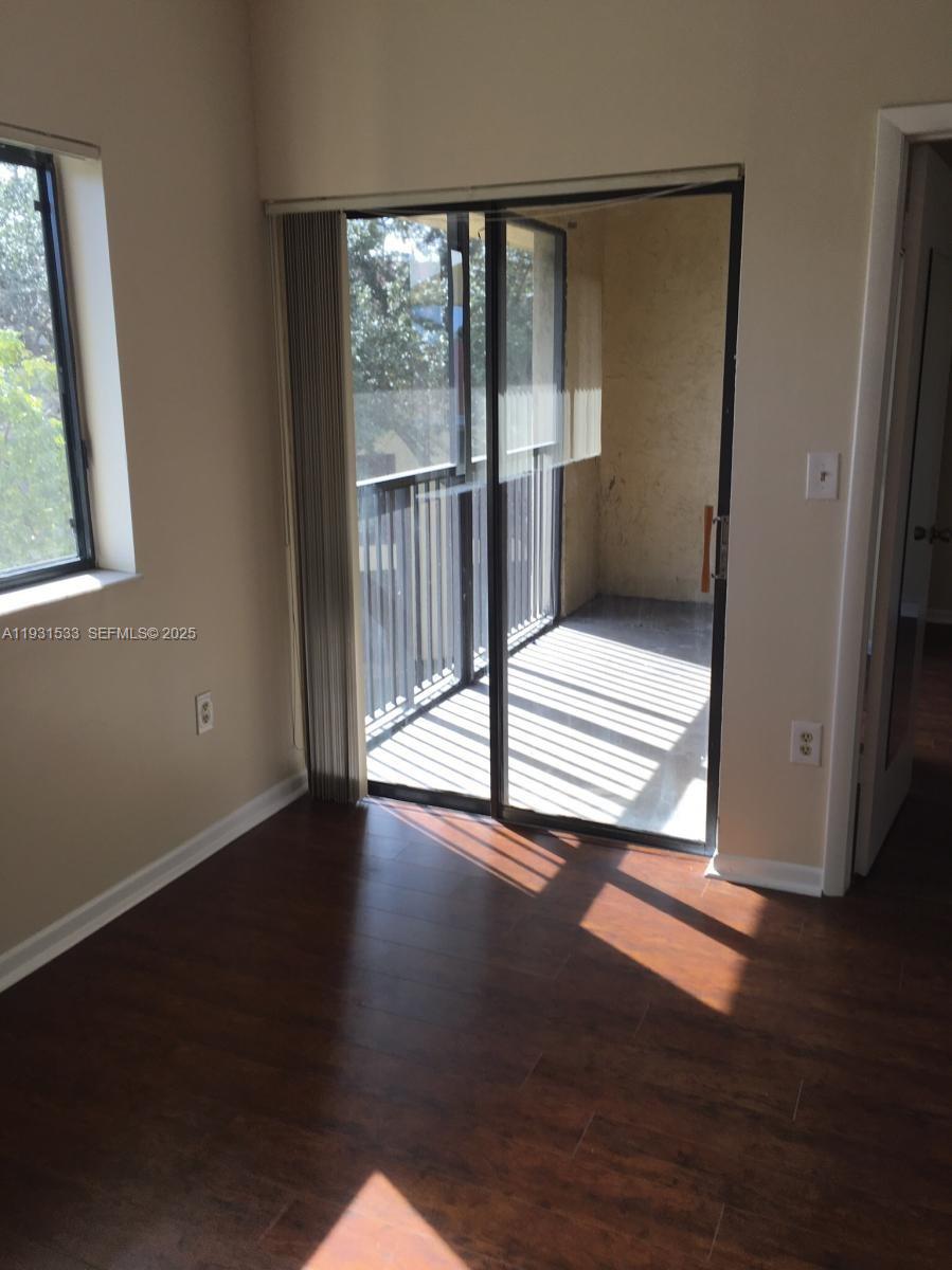 MARINA OAKS CONDO - Residential Lease