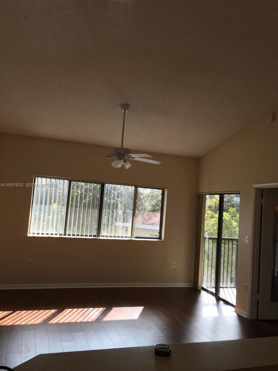 MARINA OAKS CONDO - Residential Lease
