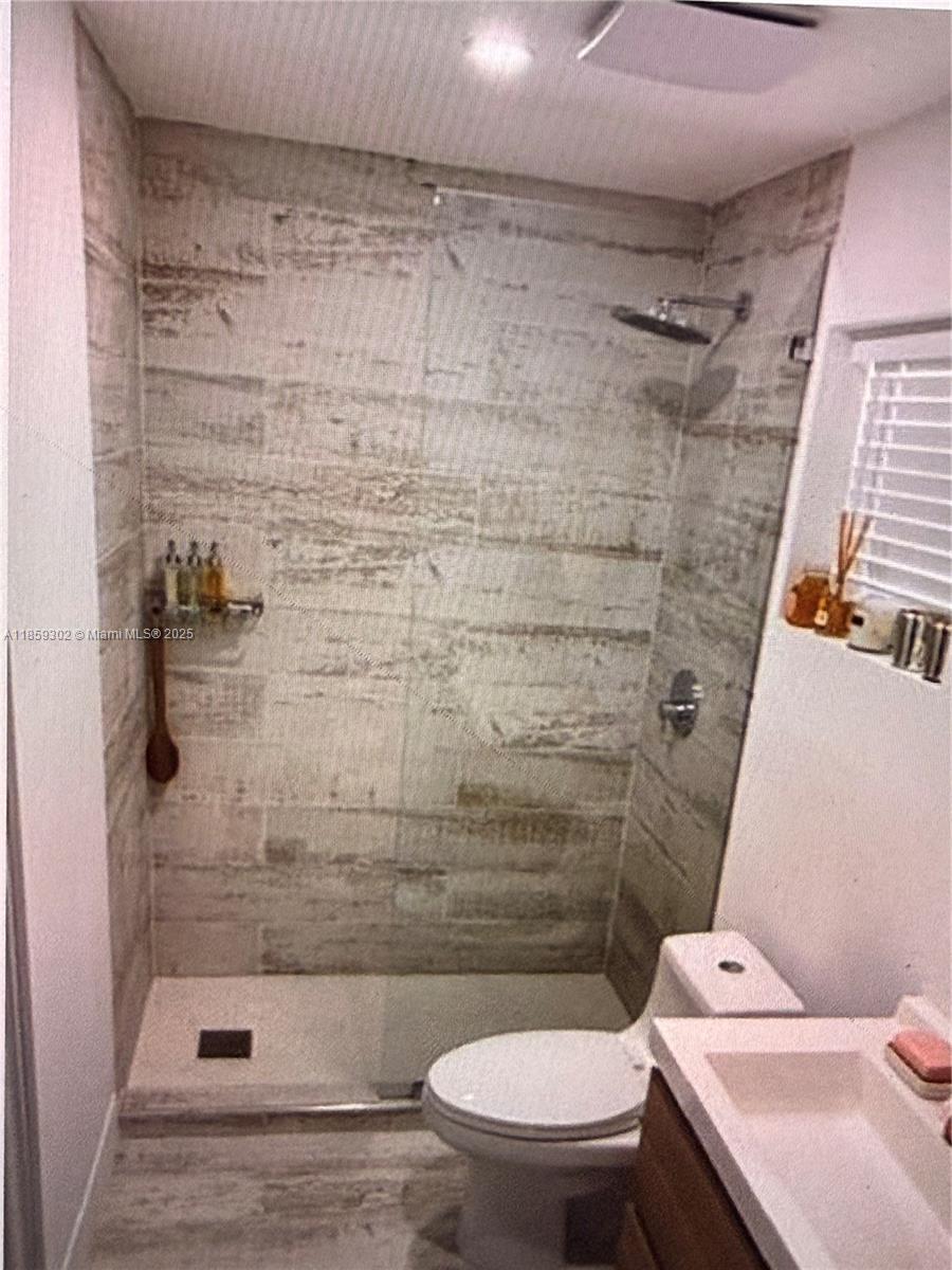 BISC LAKE GARDENS CONDO N - Residential