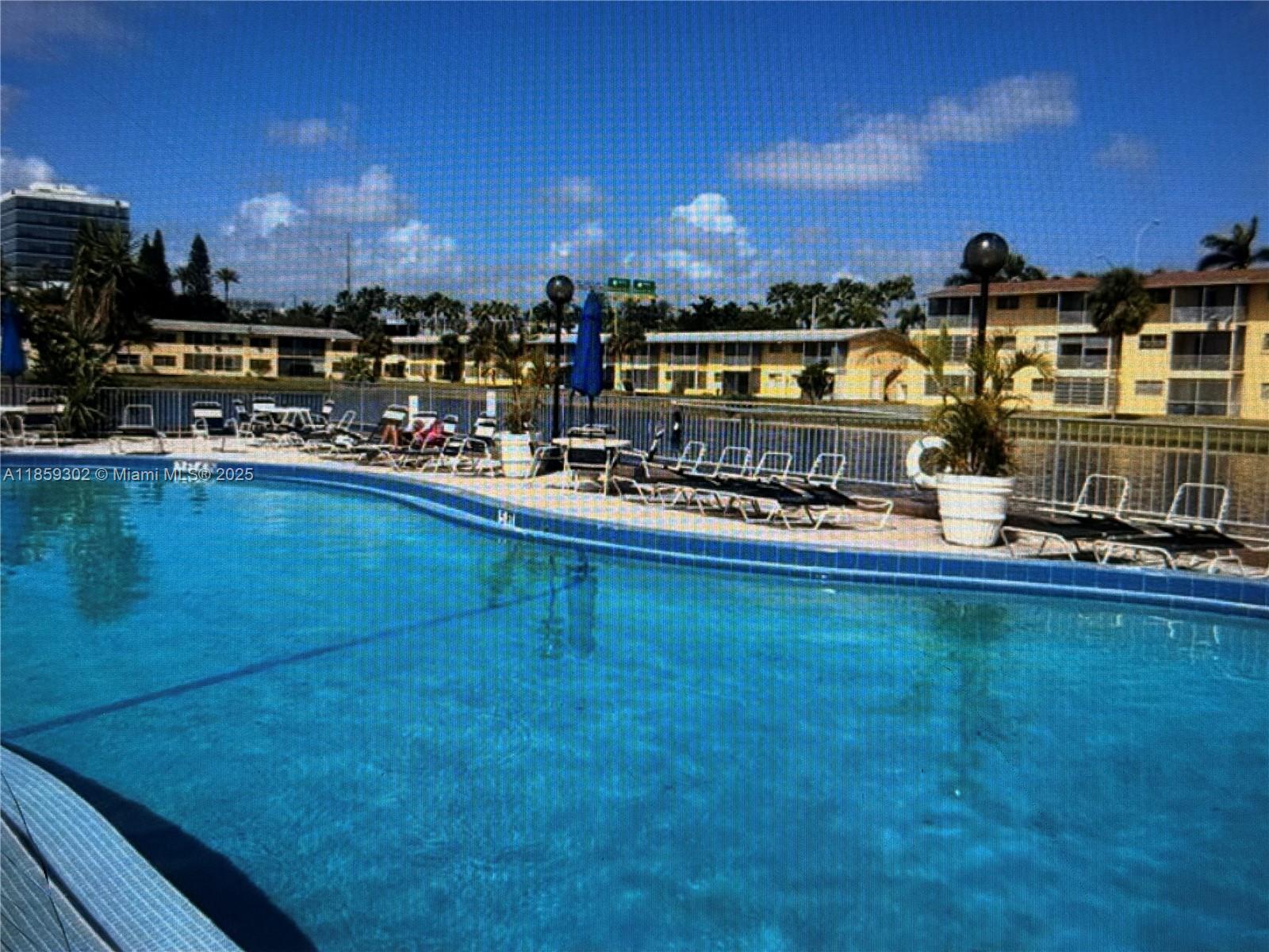 BISC LAKE GARDENS CONDO N - Residential