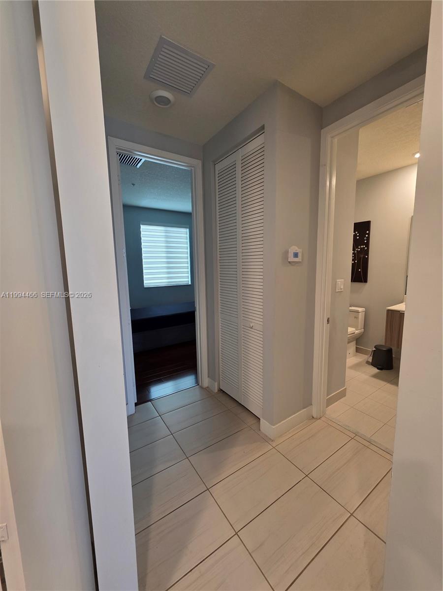 LANDMARK AT DORAL CONDO N - Residential Lease