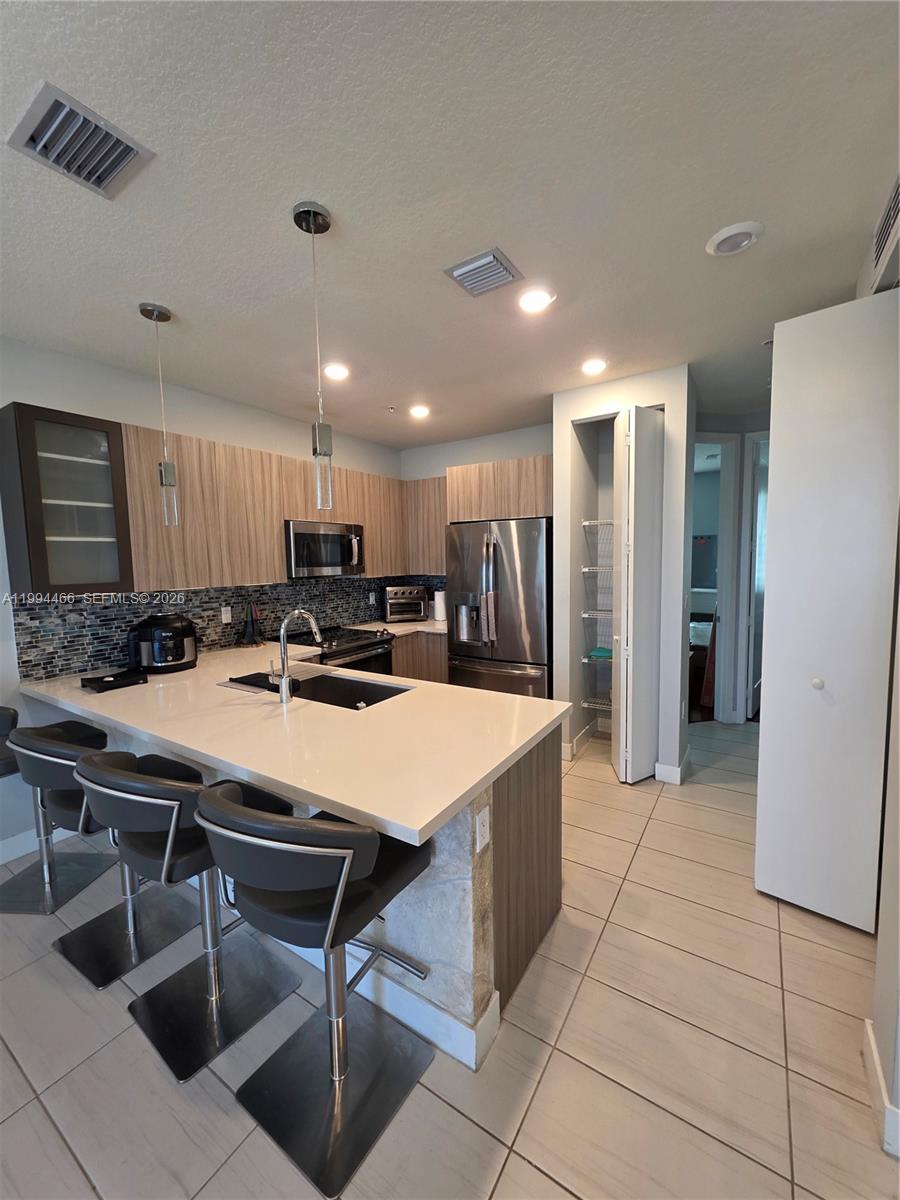 LANDMARK AT DORAL CONDO N - Residential Lease