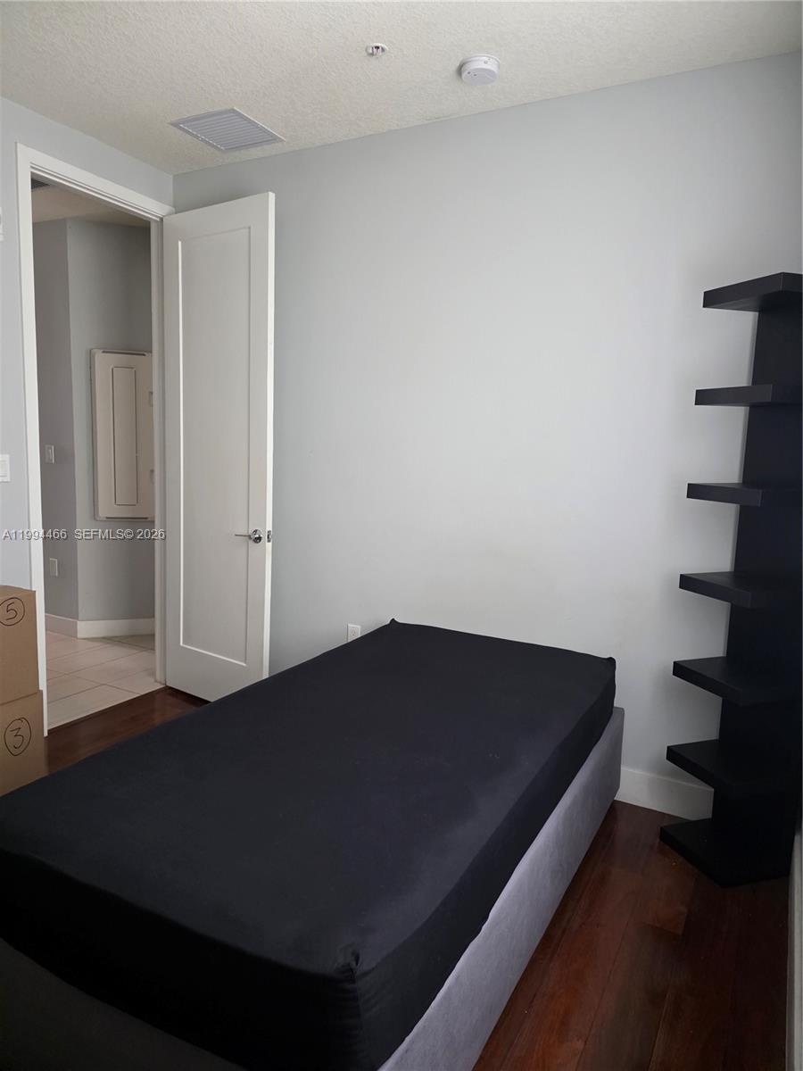 LANDMARK AT DORAL CONDO N - Residential Lease