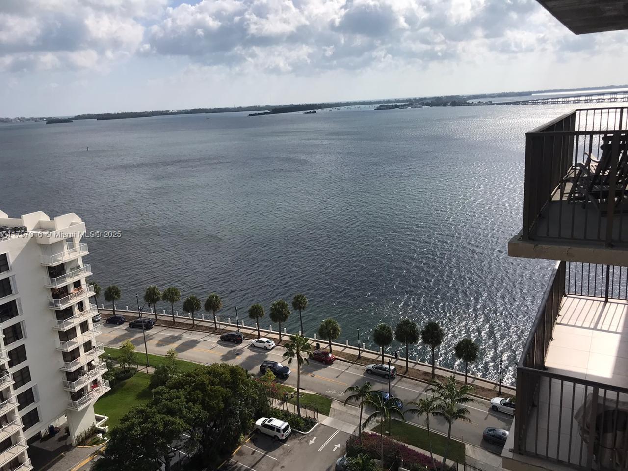 Rental Property at 1450 Brickell Bay Dr 1604, Miami, Broward County, Florida - Bedrooms: 2 
Bathrooms: 2  - $3,500 MO.