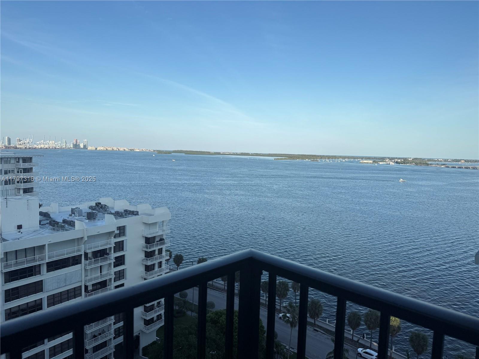 1450 Brickell Bay Dr 1604, Miami, Broward County, Florida - 2 Bedrooms  
2 Bathrooms - 