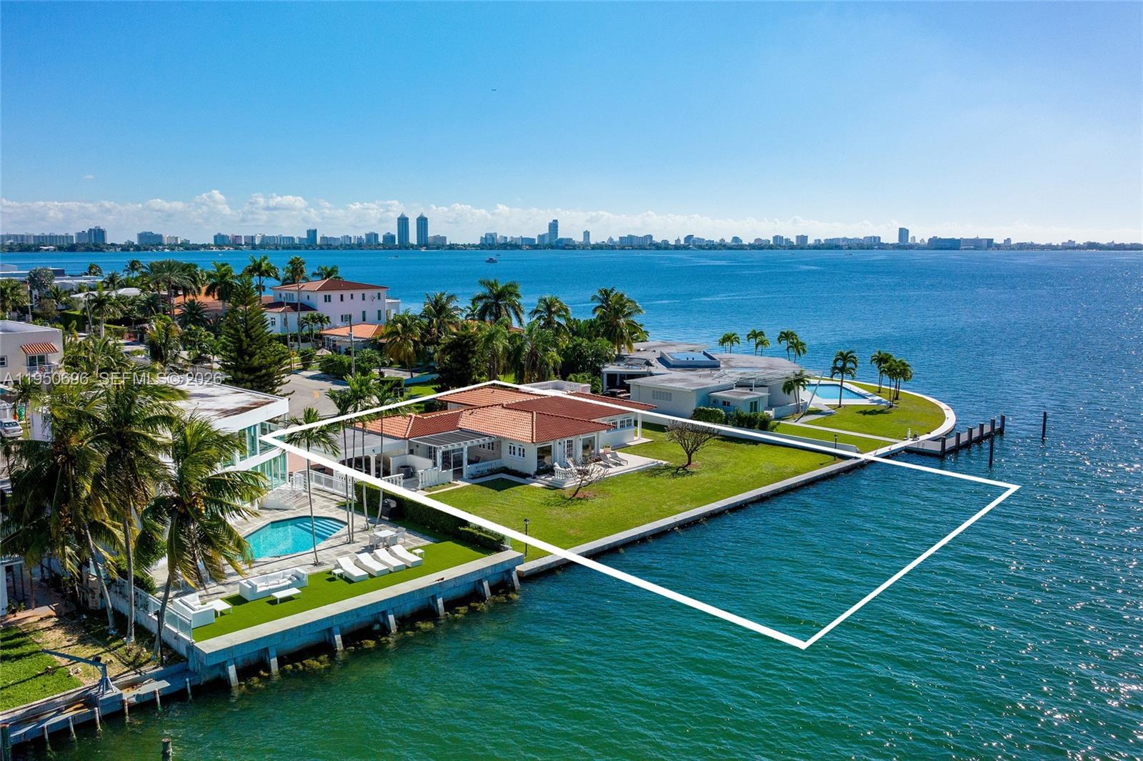 TREASURE ISLAND - Residential