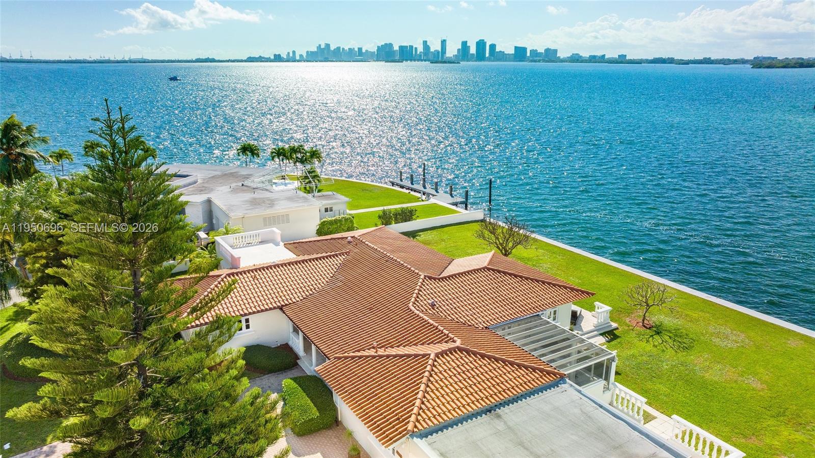 TREASURE ISLAND - Residential