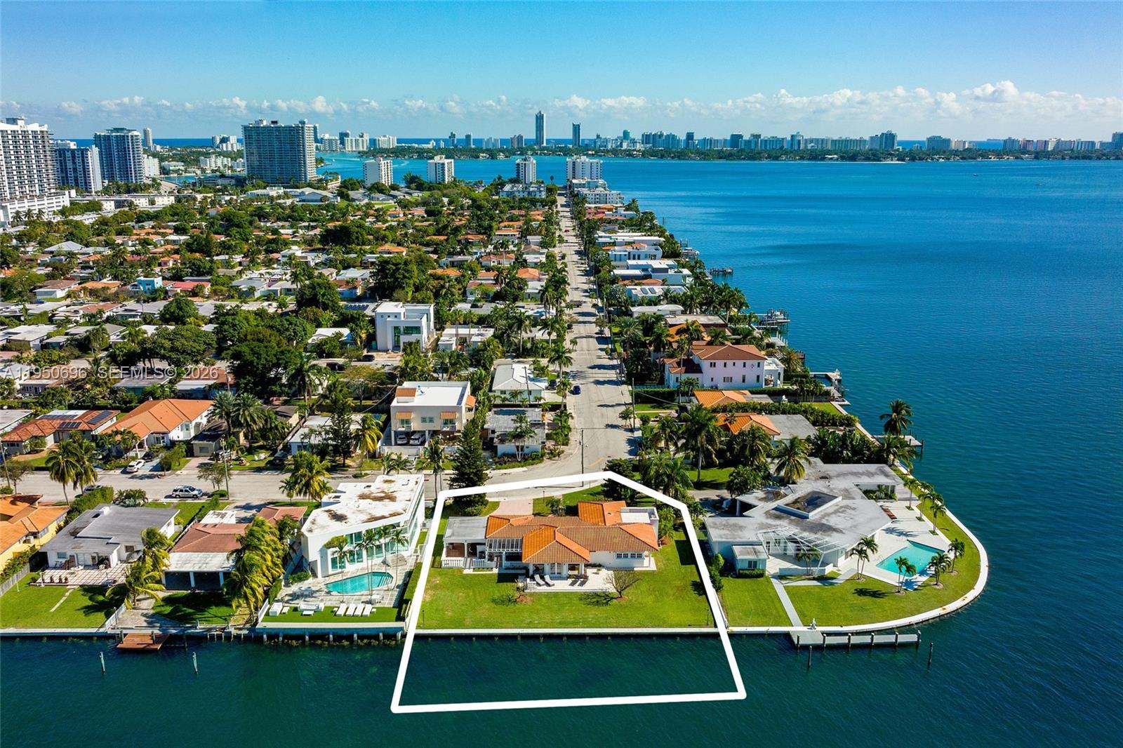 TREASURE ISLAND - Residential