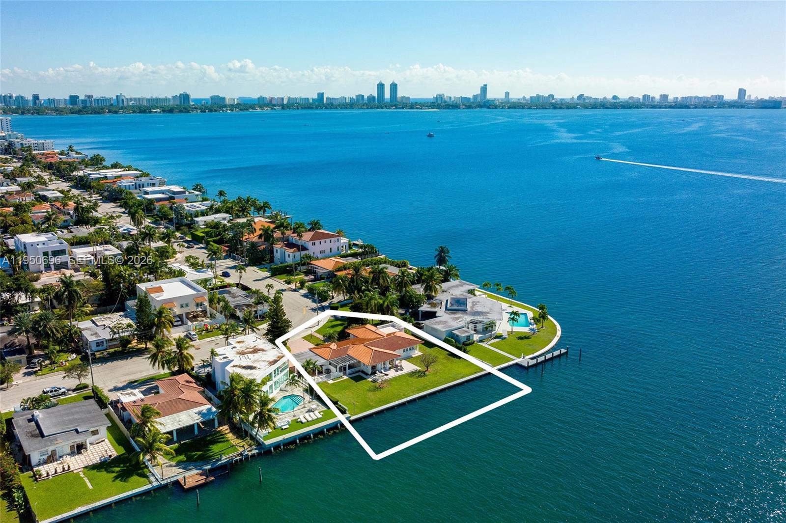 TREASURE ISLAND - Residential