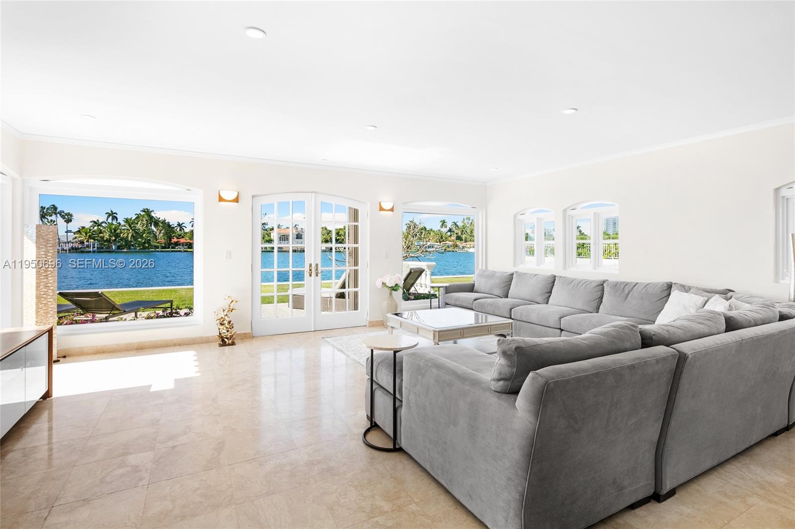 TREASURE ISLAND - Residential