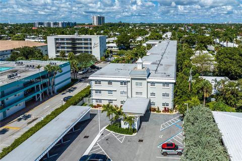 A home in Lauderdale By The Sea