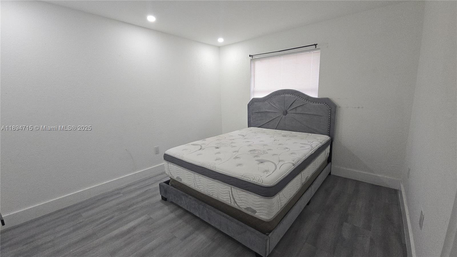 LAGO GRANDE SEVEN-C - Residential Lease