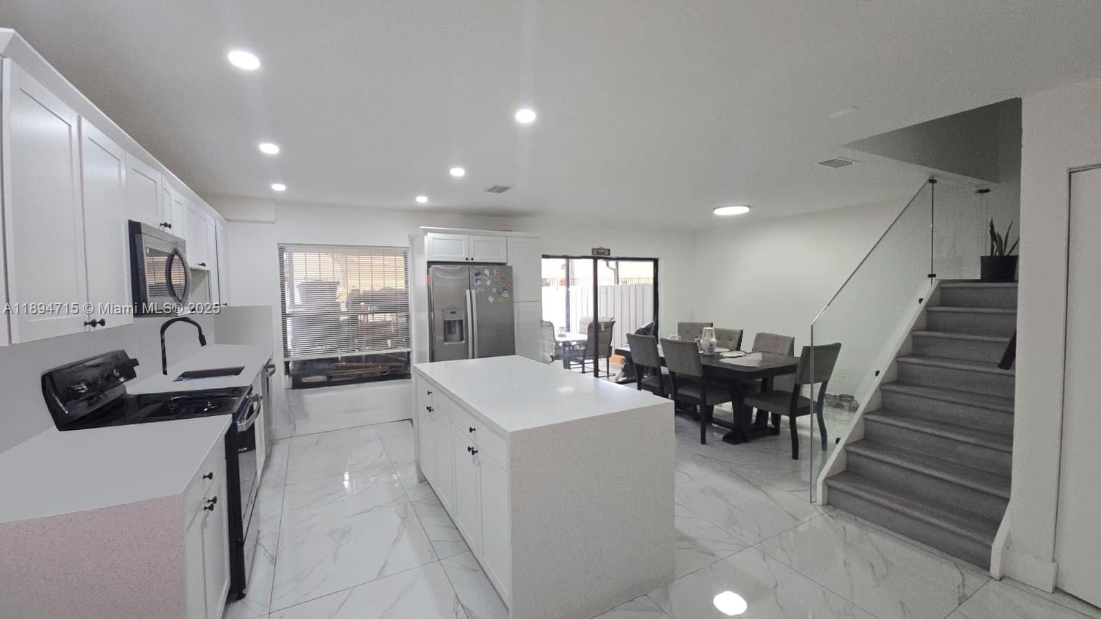 LAGO GRANDE SEVEN-C - Residential Lease