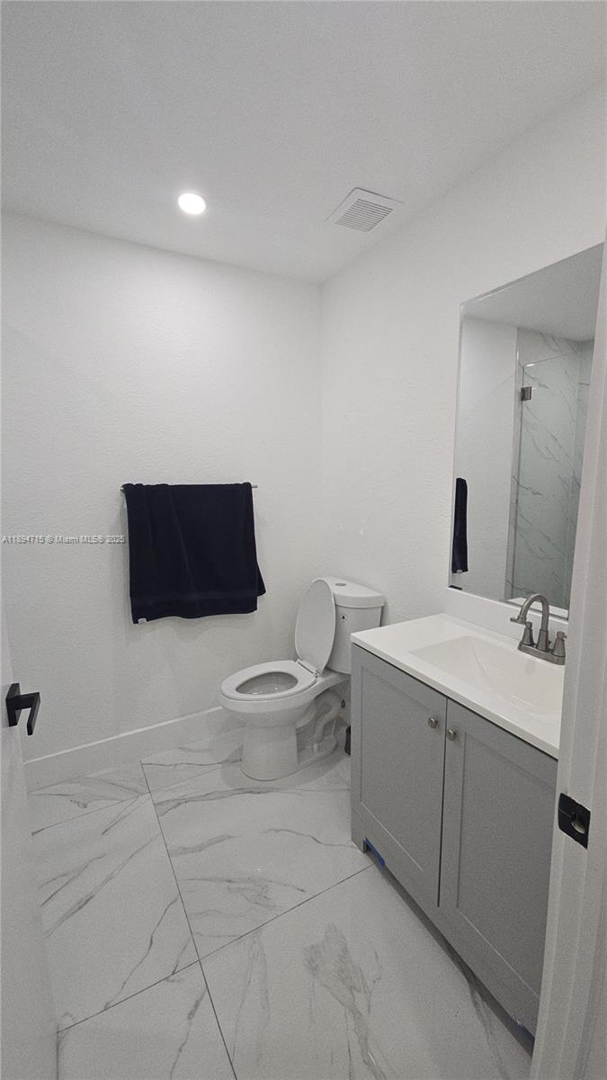 LAGO GRANDE SEVEN-C - Residential Lease