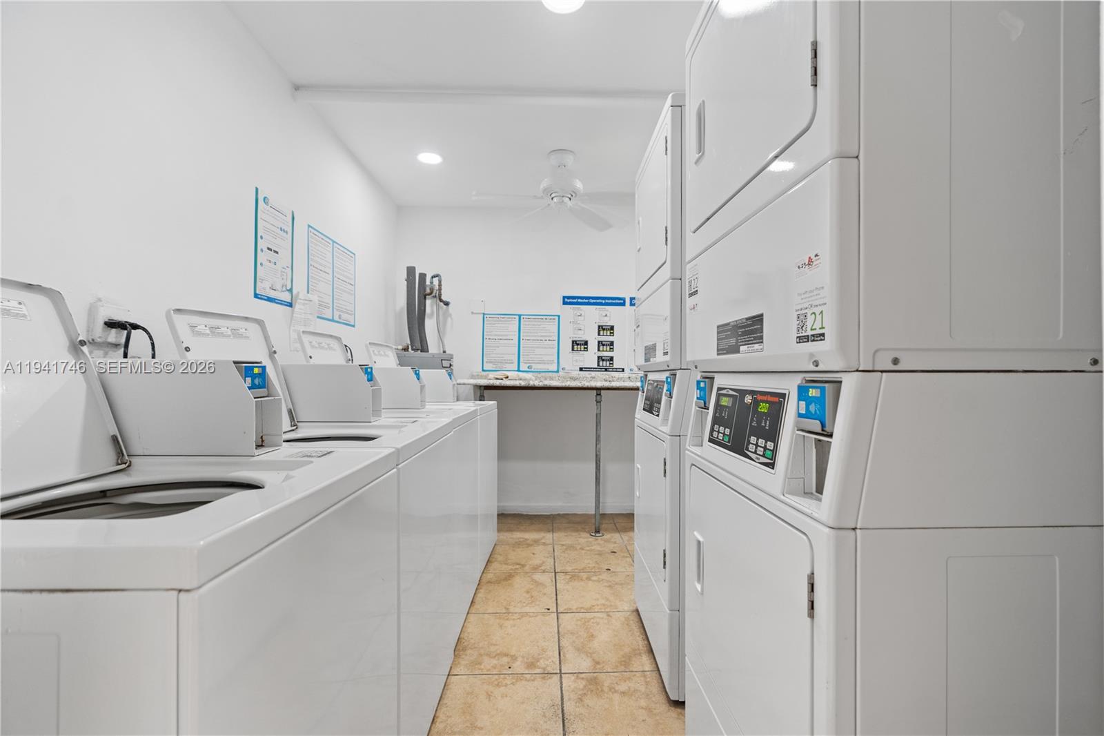 MONTEREY GARDENS OF PINEC - Residential