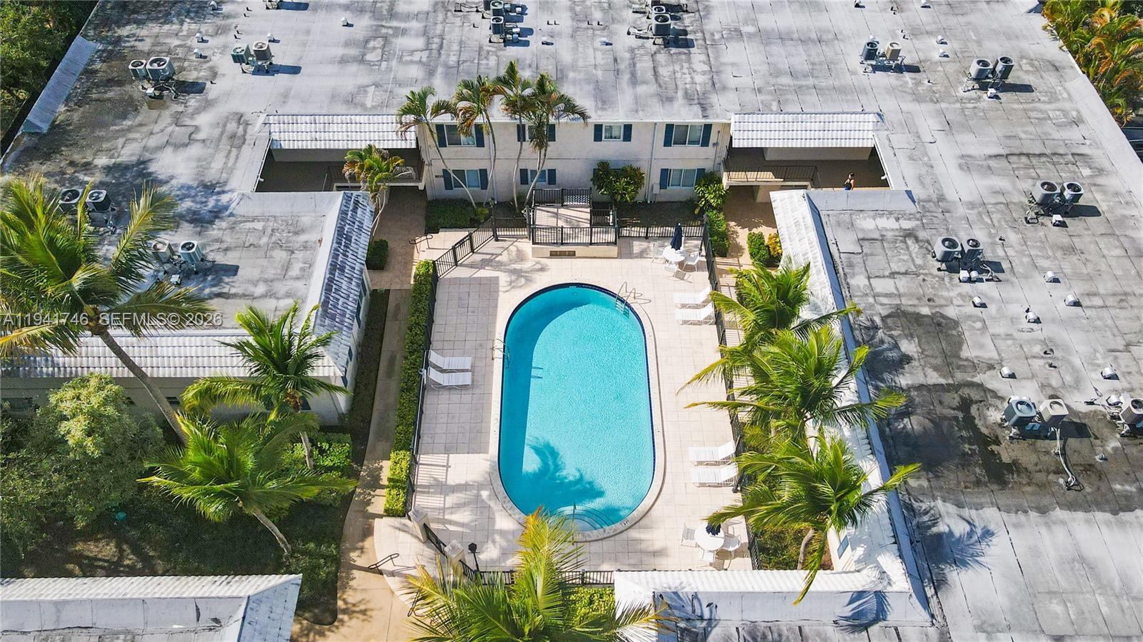 MONTEREY GARDENS OF PINEC - Residential