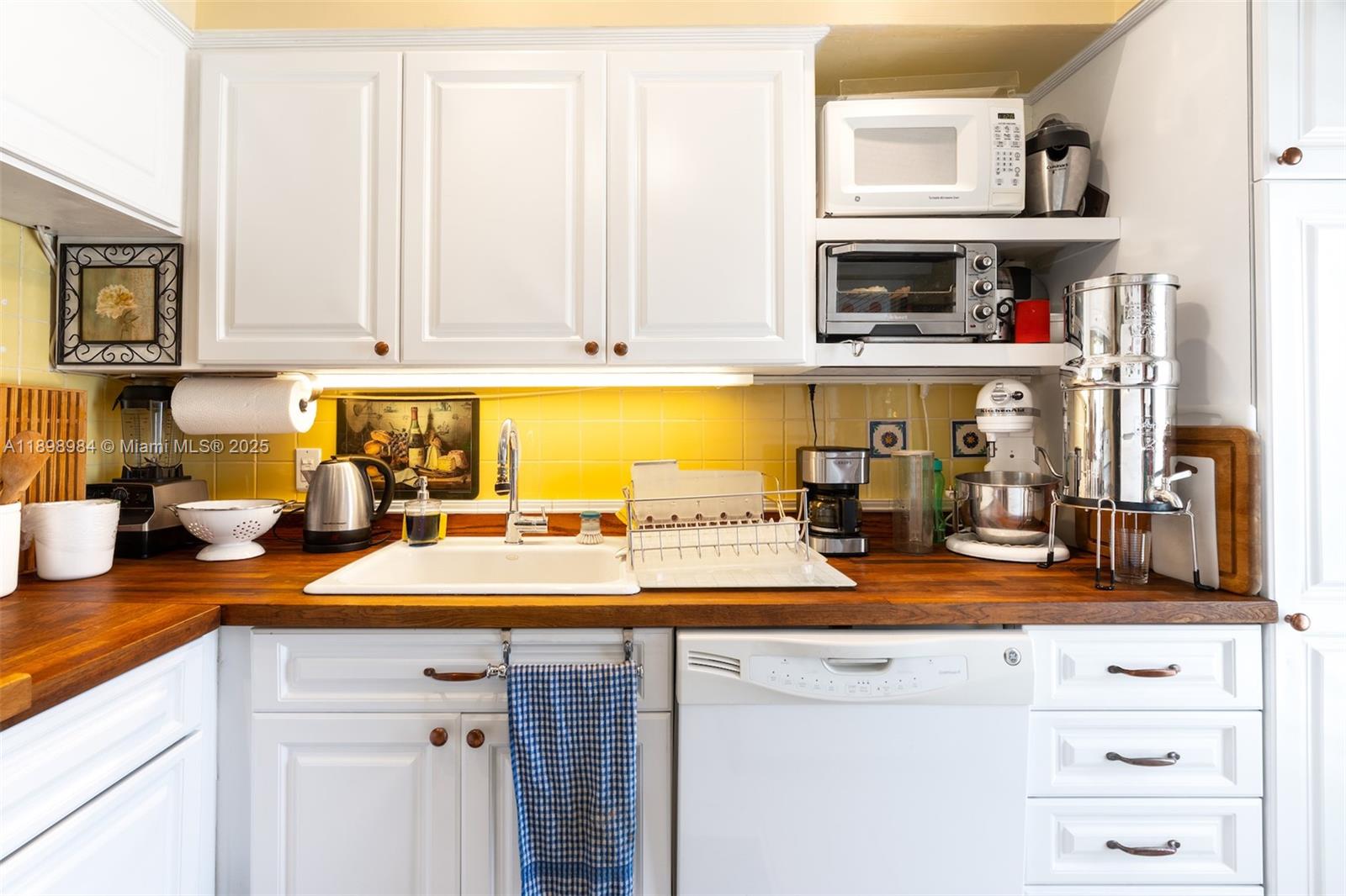 ISLANDER CO-OP - Residential