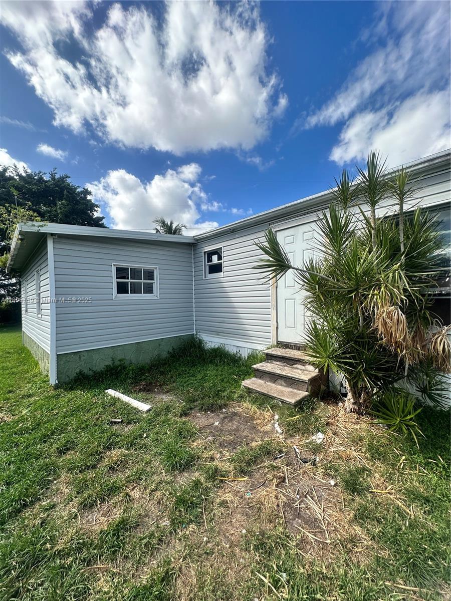 HERITAGE PARK - Residential Lease