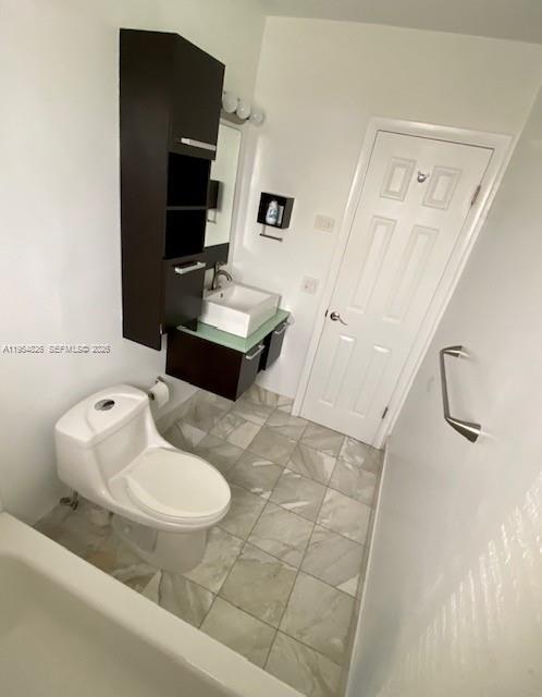 PELL MANOR CONDOMINIUM II - Residential Lease
