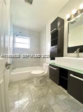 PELL MANOR CONDOMINIUM II - Residential Lease