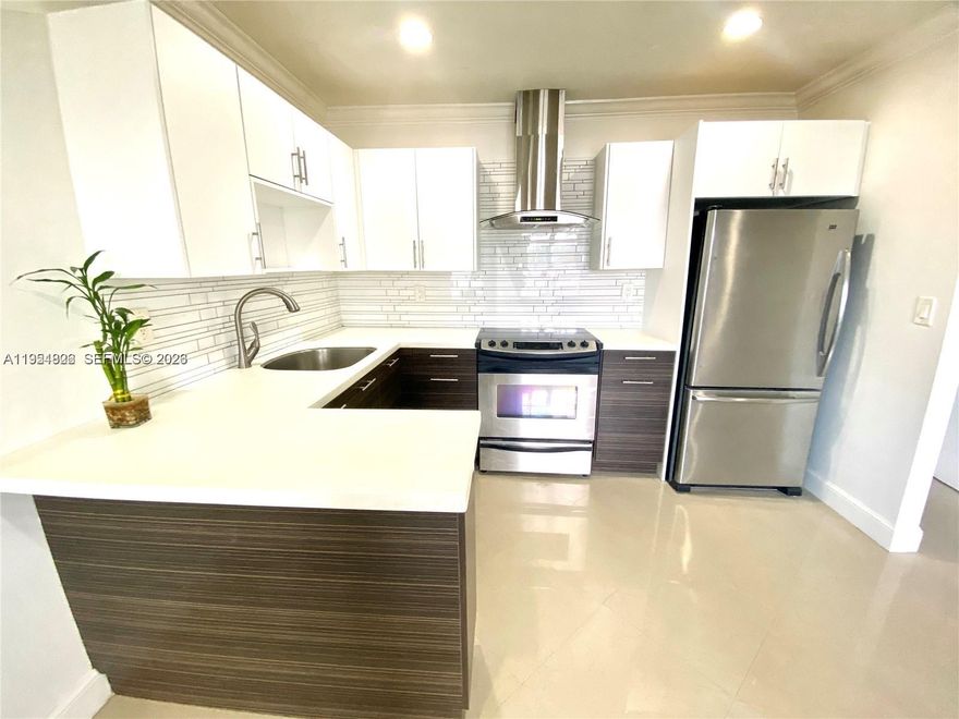 REDUCED FOR RENT!ACTUALLY 1/1 substantially renovated, modern and bright, New kitchen SS appliances with quartzite solid-surface countertop, bathroom combo tub & shower, tank-less water-heater, extensive closet. Laundry facility in the community. No pet building. No elevator. SPRING PROMOTION ONLY 2 MONTHS TO MOVE-IN!  Landlord requires for all adult applicants  a minimum credit score 650+, proof of solid income, proof of funds, background report, ID copy, along with any offer. Association approval required. Located between US1 and Dixie Hwy, between Johnson and Sheridan street. Very close to Memorial Hospital, South Broward High School, US! & I95, shopping plazas and the most beautiful beach of Hollywood Beach!