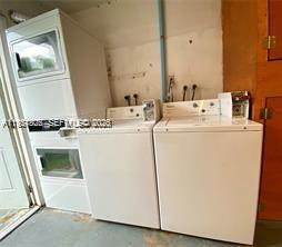 PELL MANOR CONDOMINIUM II - Residential Lease